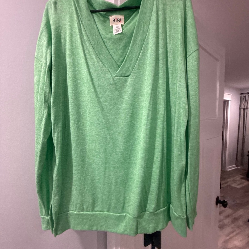 BiBi Mint V-Neck Women's Sweater